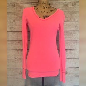 NWT Pink by VS pink vneck